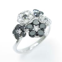 K18WG フラワー ダイヤモンドリング