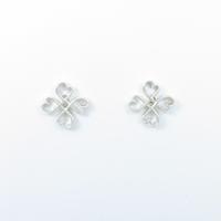 ティファニー ラビングハート ピアス