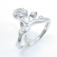 K18WG フラワー ダイヤモンドリング