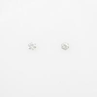 PT ソリティア ダイヤモンドピアス