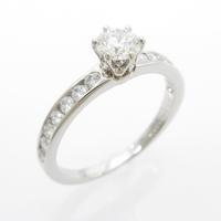 ティファニー ソリティア チャネルセッティング 0．30ct・H・VVS1・3EXT