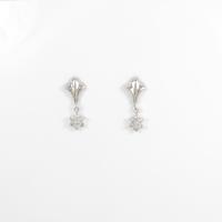 K18YG／PT フラワー ダイヤモンドピアス