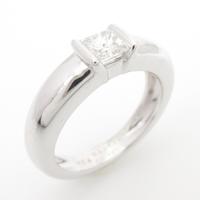 ヴァンクリーフ＆アーペル ダイヤモンドリング