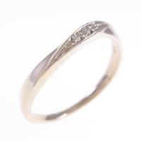 K10PG スリーストーン ダイヤモンドリング