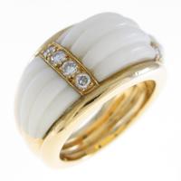 ヴァンクリーフ＆アーペル サンゴリング