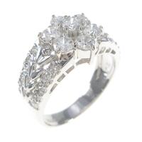 PT フラワー ダイヤモンドリング