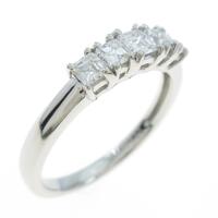 PT ダイヤモンドリング