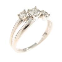 トリロジー ダイヤモンドリング