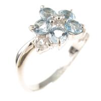 K10WG フラワー アクアマリンリング