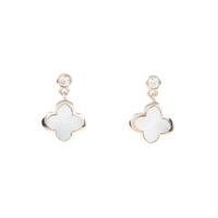 ヴァンドーム フラワー マザーオブパールピアス