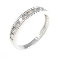 PT ハーフエタニティ ダイヤモンドリング