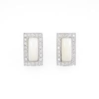 K18WG サンゴピアス