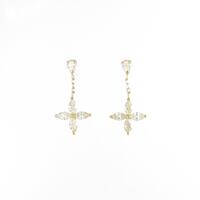 【新品】K18YG フラワー ダイヤモンドピアス