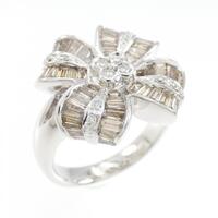 K18WG フラワー ダイヤモンド リング 1.00CT