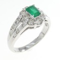 K18WG エメラルド リング 0.30CT
