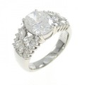 PT ダイヤモンド リング 3.009CT G I1 オーバルカット