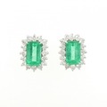 PT エメラルド ピアス 2.83CT