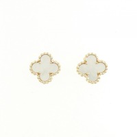 ヴァンクリーフ&アーペル スウィートアルハンブラ ピアス