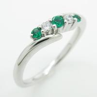 K18WG エメラルドリング