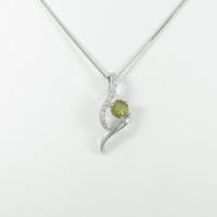 PT スフェーンネックレス