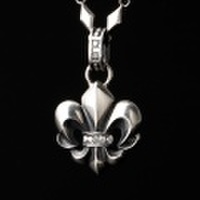 【DUB Luxury｜ダブラグジュアリー】fleur-de-lis pendant top　フラ-ダ-リ ペンダント トップ　OD-2101【ユニセックス】