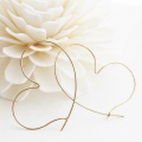 【送料無料】 K18 Duperey Wire heart hoop pierce/（デュプレ―ワイヤーハートフープピアス）