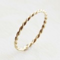 【送料無料】 K18 Duperey twist ring (デュプレーツイストリング)
