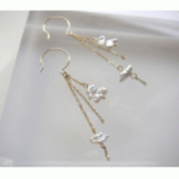 Ｋ18ゴールド×あこや貝ケシパールピアス