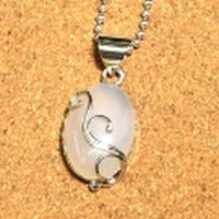 シルバー925 カルセドニー ハンドメイドペンダントトップ ST-347