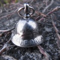 ハーフダラーガーディアンベル　鐘タイプ　GUARDIAN BELL　ペンダント