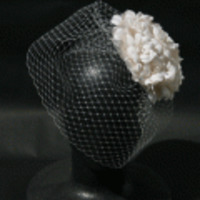 ブランド-tulle coutureヘアアクセサリー◆シルクシャンタンパールフラワーヘッドドレス◆アイボリー（バードケージベール付）