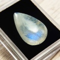 ムーンストーン　AAAA　ルース　タンブル【スリランカ産】【約7.4g】【ペアシェイプカット】天然石｜パワーストーン｜ブルームーンストーン｜ドロップカット｜ペアシェイプ｜カボション｜素材｜タンブル｜e0262
