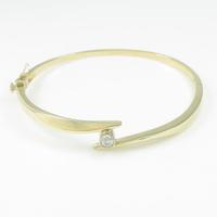 14KYG ダイヤモンドバングル10％引き