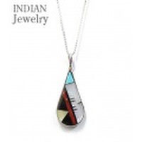 INDIAN JEWELRY 最も色彩感覚豊かな部族と呼ばれているズニ族の作品『INLAY PENDANT』【アメカジ・ネイティブ】IJ-105