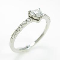 プラチナダイヤモンドリング 0．288ct・E・SI2・ハートシェイプ10％引き
