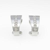 PT／K18WG ダイヤモンドピアス