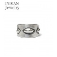 INDIAN JEWELRY ナバホ族アーティストの作品『NAVAJO STAMPED SILVER RING』【アメカジ・ネイティブ】IJ-120